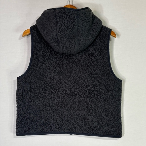 TNA Aritzia Sherpa Fleece Hooded Vest Womens M Gray Zip Up Staple Excellent - Picture 3 of 7